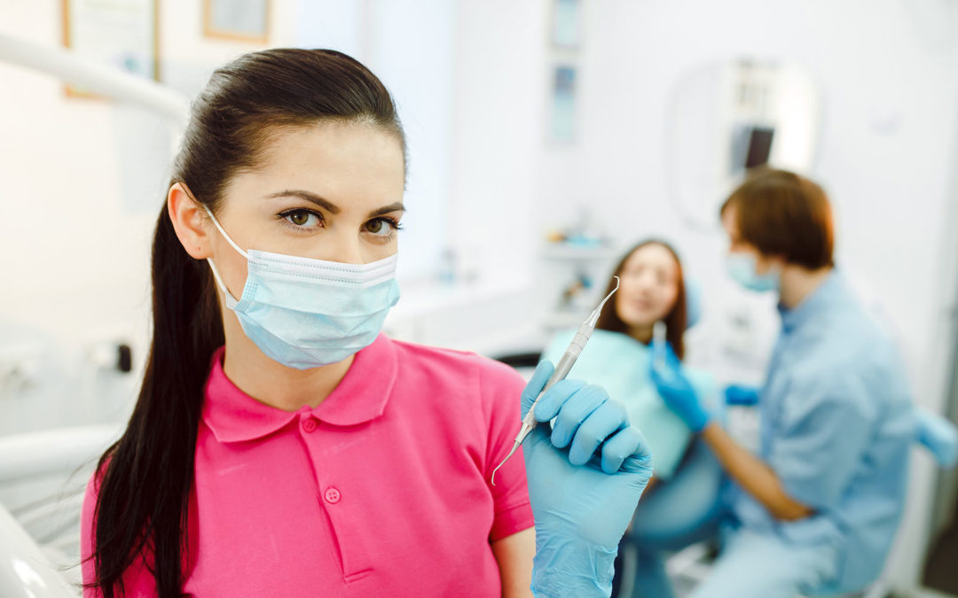 Como administrar sua clínica odontológica e ter mais tempo livre